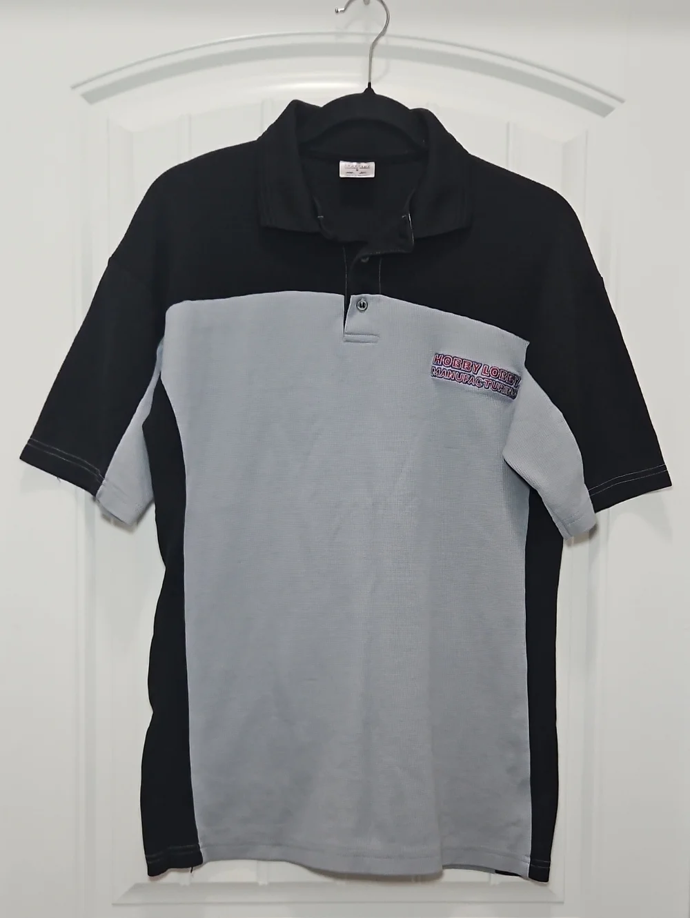 Hobby Lobby Manufacturing Black and Gray Two-Tone Manager Polo Small